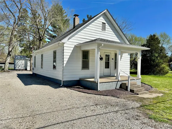 209 Division St, Taylor Springs, IL 62089