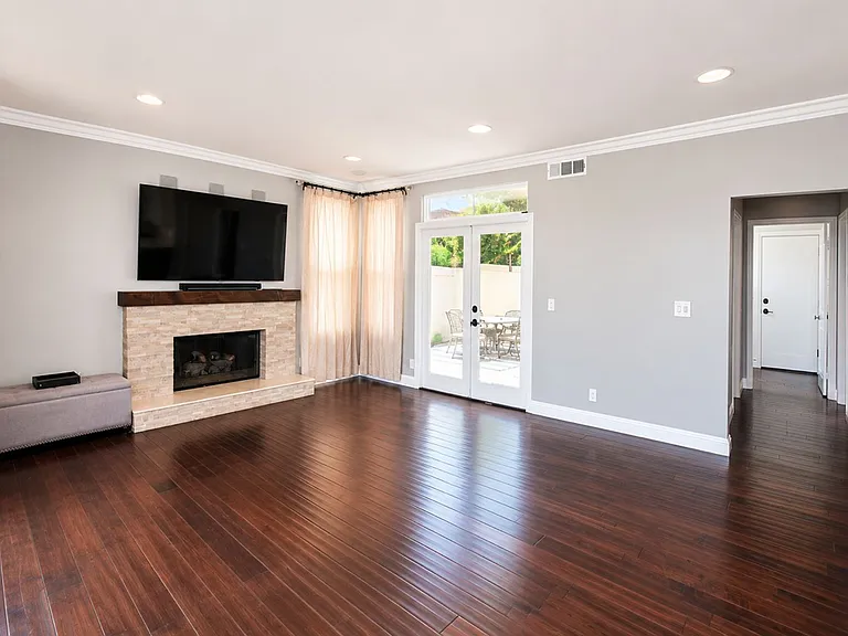 2406 La Mesa Ct — Photo 15