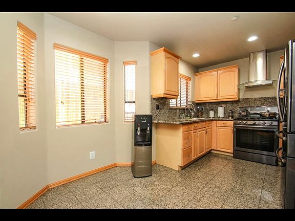 5th image of 355 W Acacia Ave APT 4
