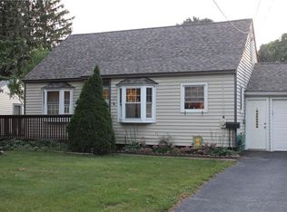 137 Rockland Dr, North Syracuse, NY 13212