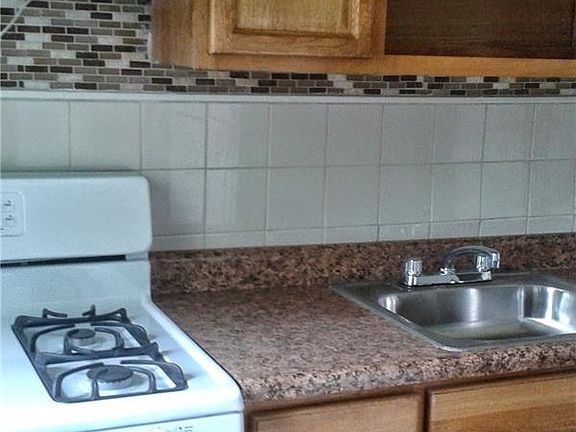 4th image of 603A Halsey St #2