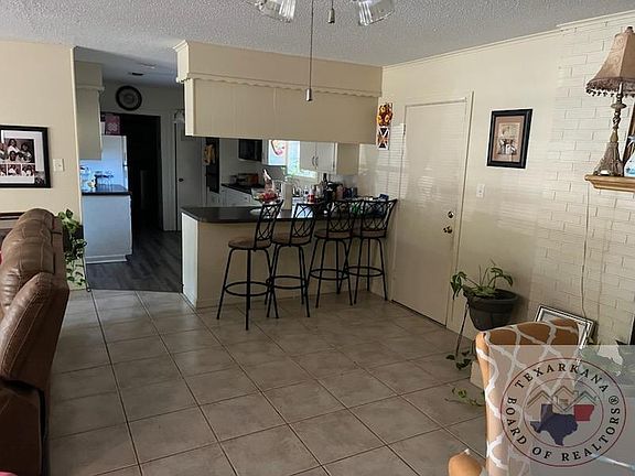 3rd image of 3812 Bamboo St