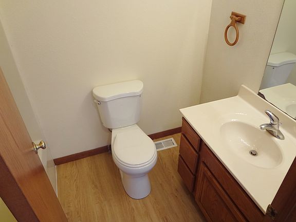 2nd image of 165 Mason St #B