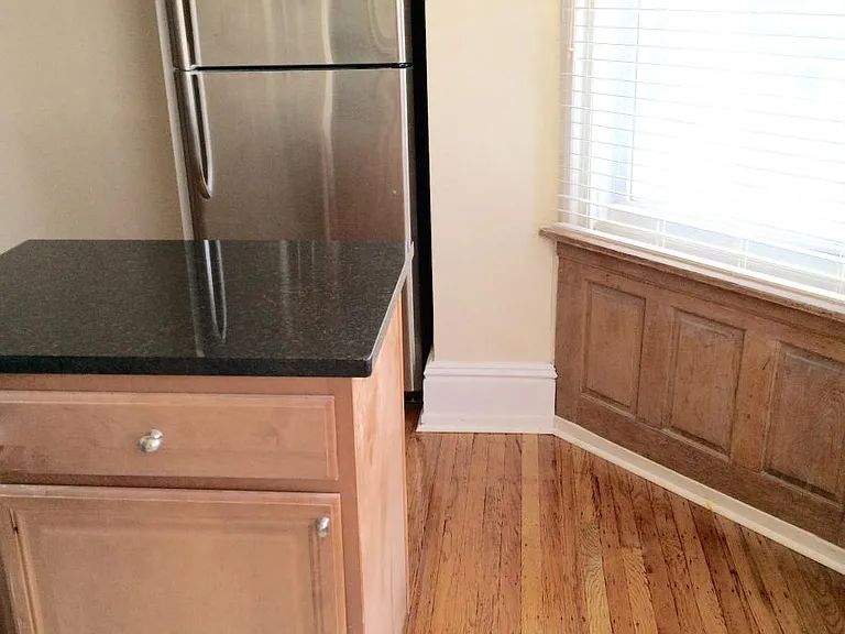 Kitchen breakfast bar/nook