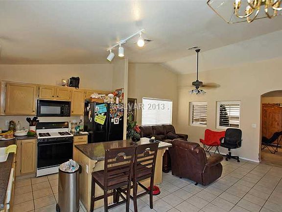 4th image of 2062 Paterno Ave