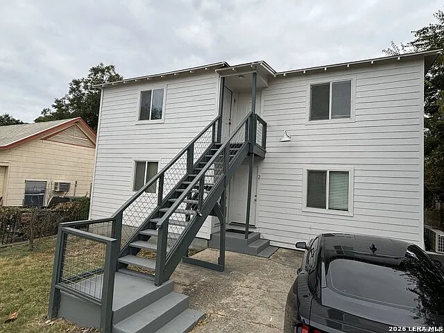 417 Eleanor Ave #4