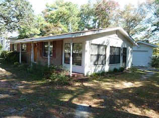 310 Sellers St, Oak Island, NC 28465
