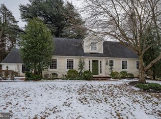 1362 Karen Ln, Wayne, PA 19087