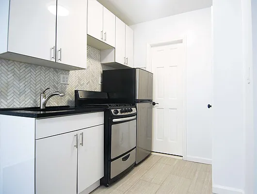 Rented by RDE Advisors Inc | media 5