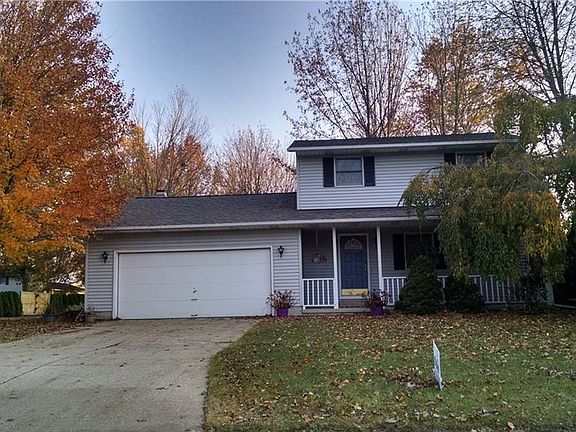 2nd image of 941 Hillside Dr