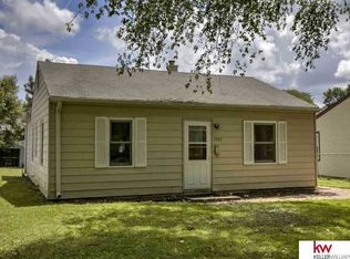 2909 Wayne St, Bellevue, NE 68005