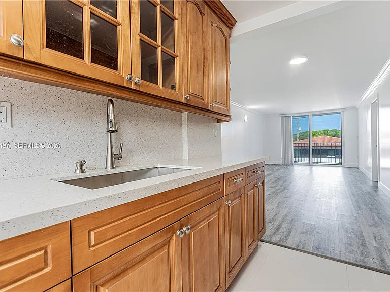 8340 Harding Ave #201 — Photo 12