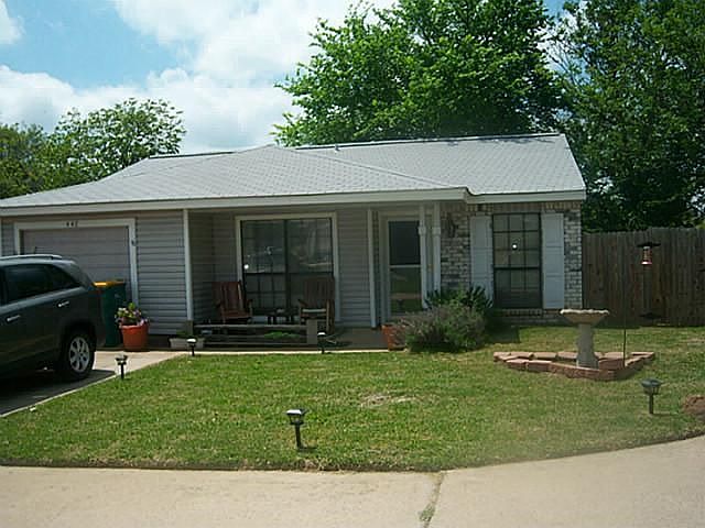 1st image of 448 Weaver St