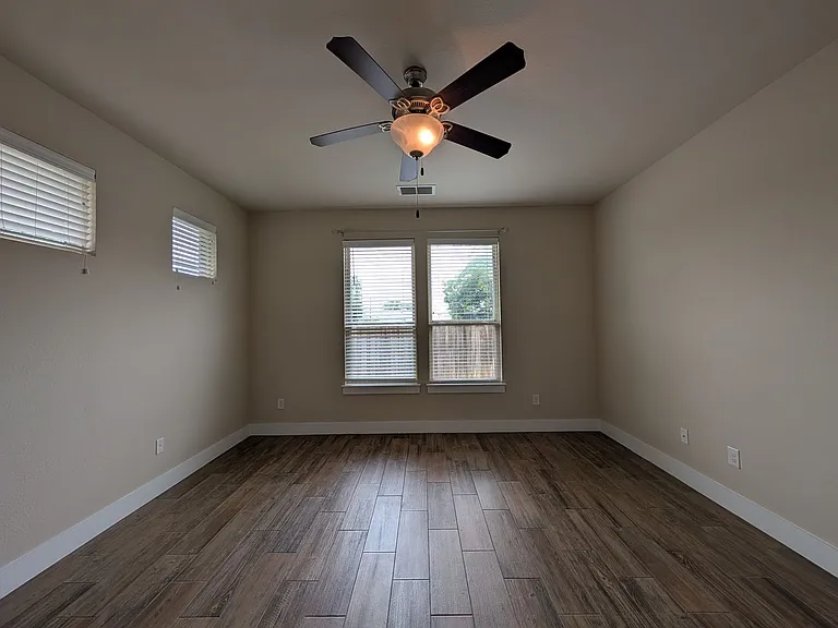 711 Gristmill Dr — Photo 14