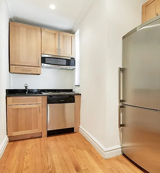 75 E 3rd St #D4 — Photo 1
