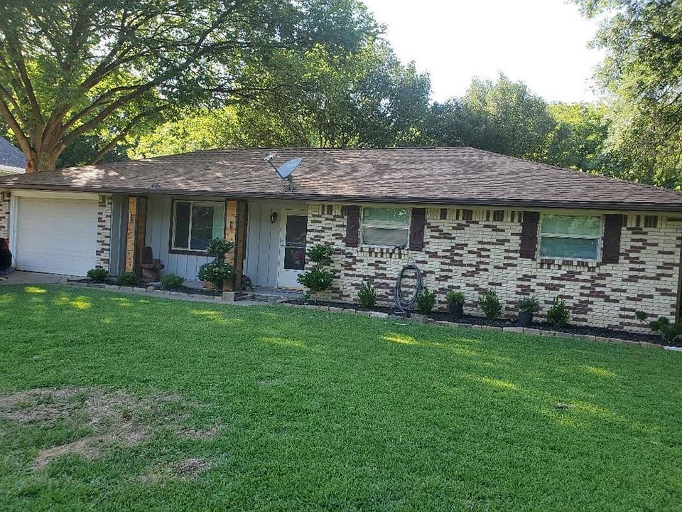 1st image of 337 Oakwood Dr