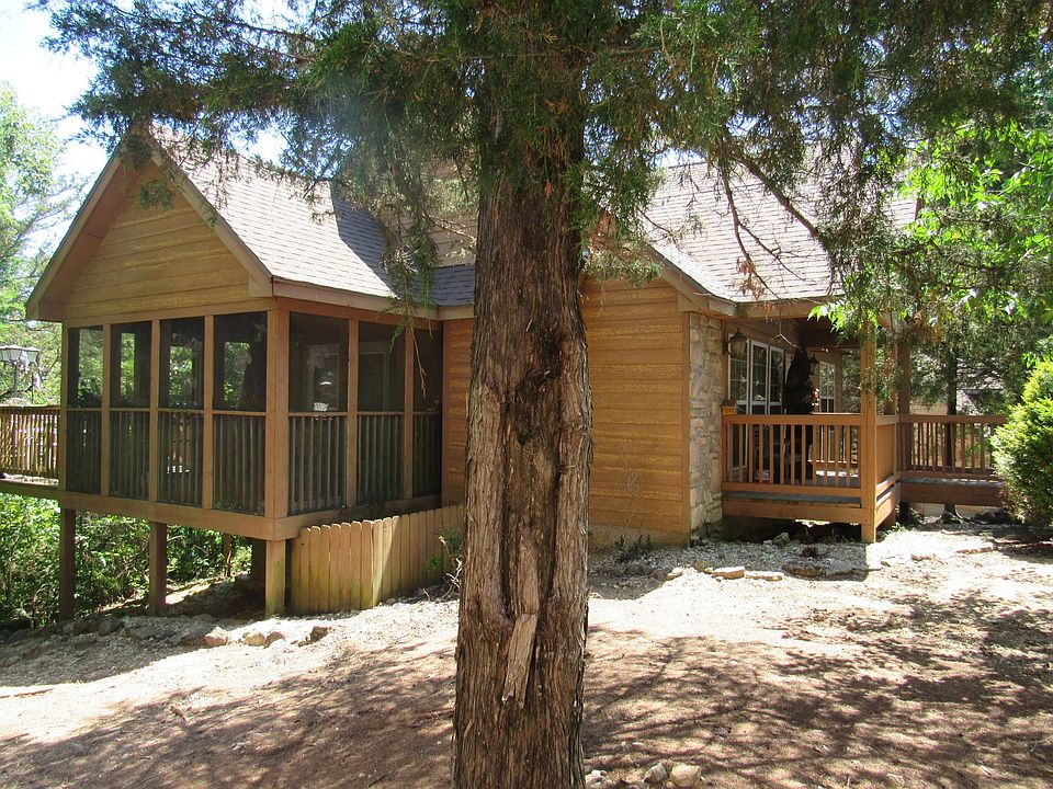 2nd image of 320 Baldknobber Dr