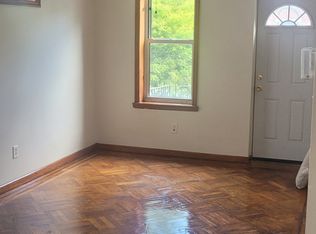 48 Louisa St #2, Brooklyn, NY 11218