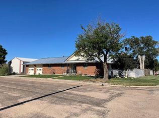 110 1st St, Lakin, KS 67860