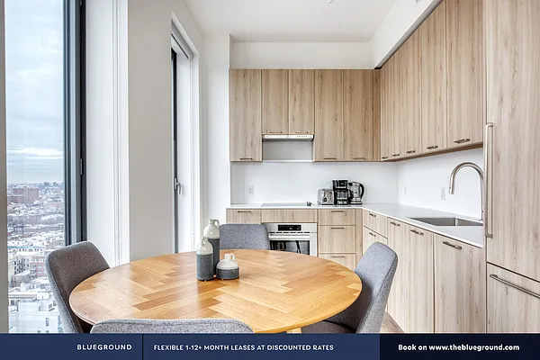 Rented by The Blueground | media 111