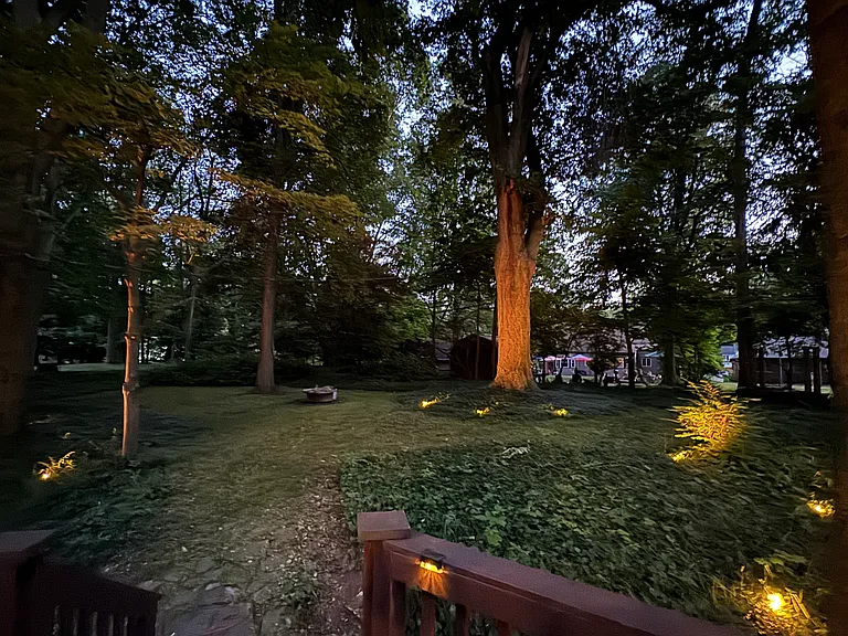 554 Greenvale Dr — Photo 10