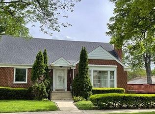 278 W Crescent Ave, Elmhurst, IL 60126