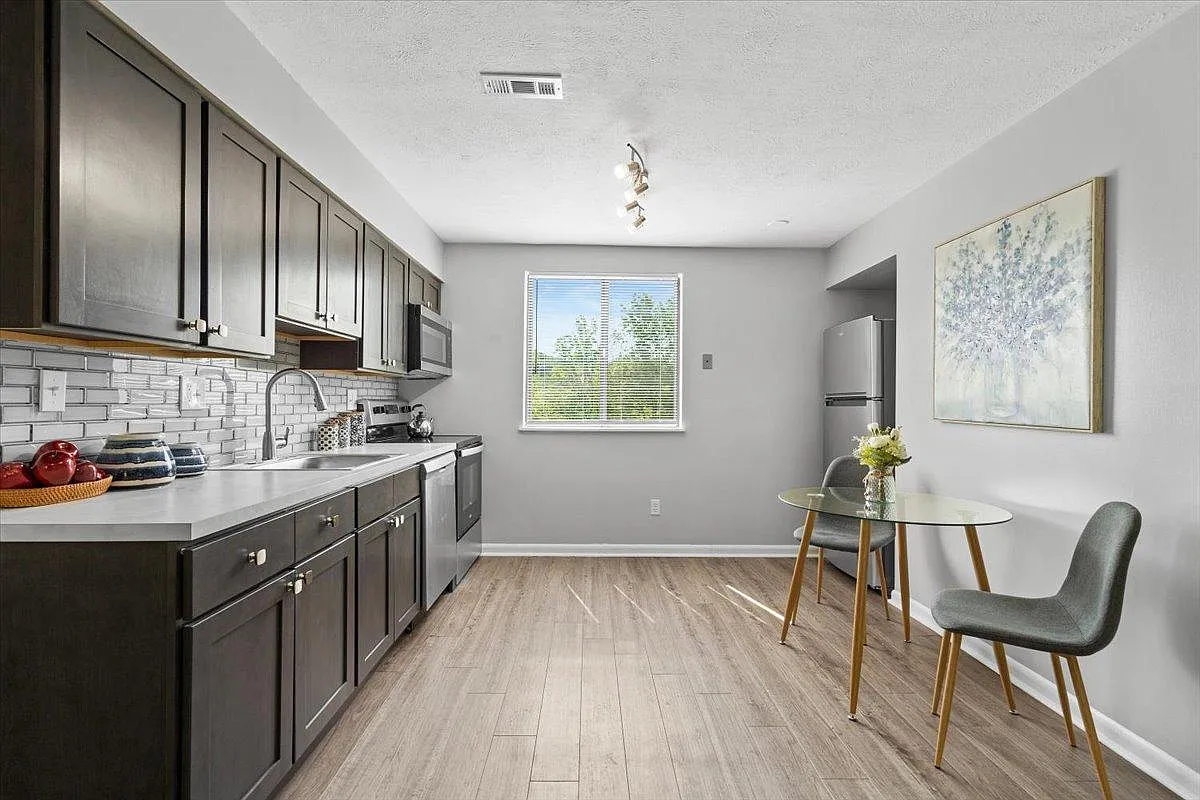 Shaler Highlands Apartments — Photo 1