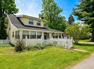 50 Bungalow Bay Blvd, Chippewa Lake, OH 44215