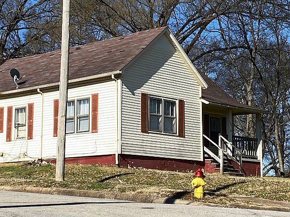3rd image of 1101 E Limestone St
