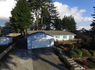 860 Midland Way, Brookings, OR 97415