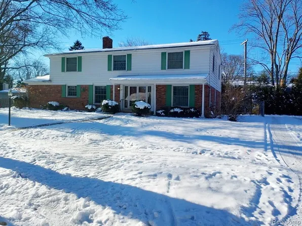 488 Bryn Mawr Rd, Birmingham, MI 48009