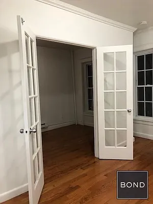 Rented by Bond New York | media 11