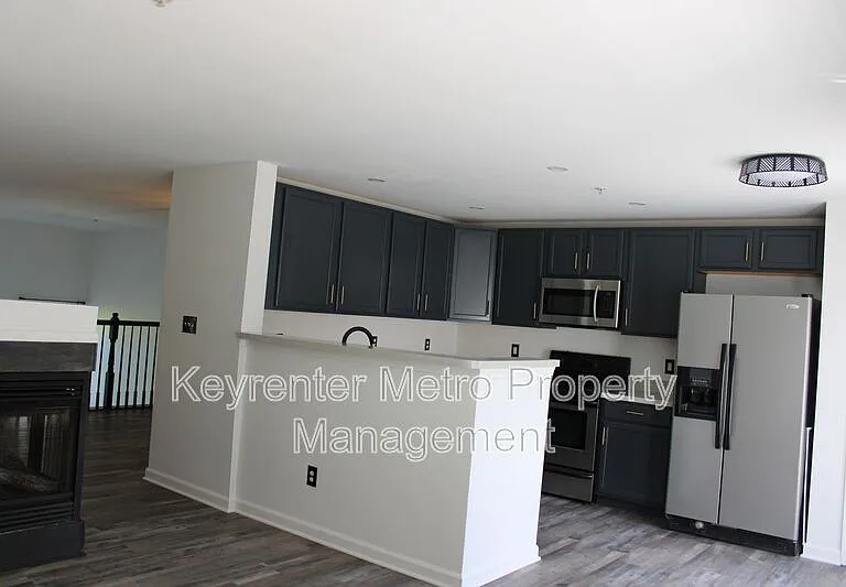 1005 Treeland Way — Photo 14