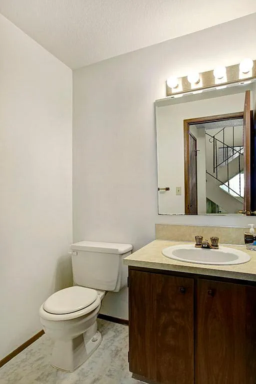 2 bed, 1.5 bath, 1200 sqft, $2,695 — Photo 1