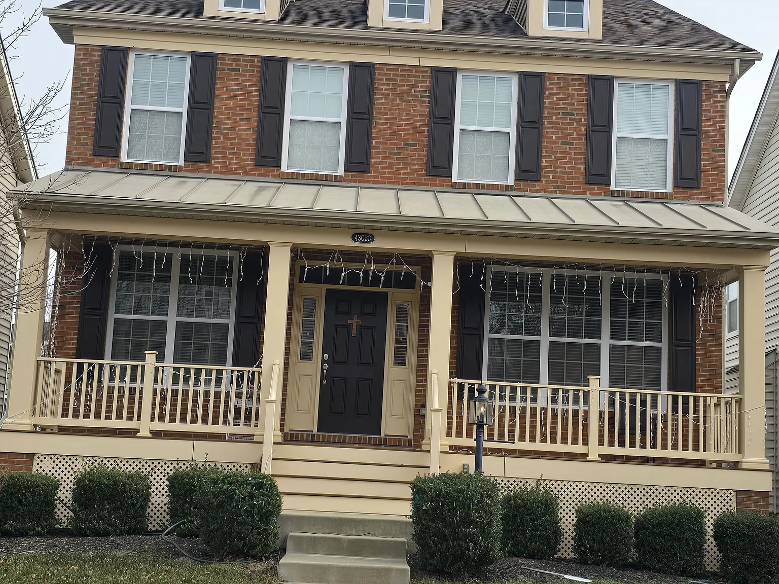 4 bed, 3.5 bath, 3600 sqft, $4,200 — Photo 1