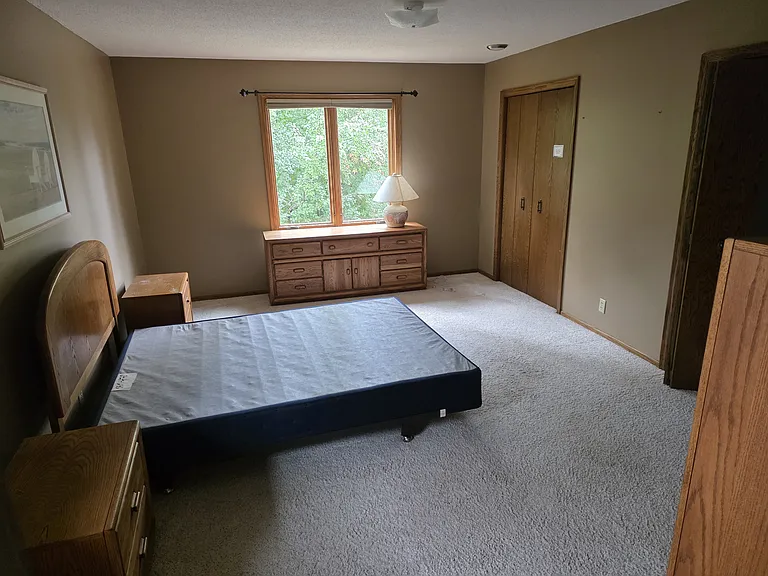 4110 Juneau Ln N — Photo 23
