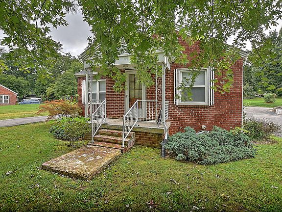 4th image of 1005 Asheville Hwy