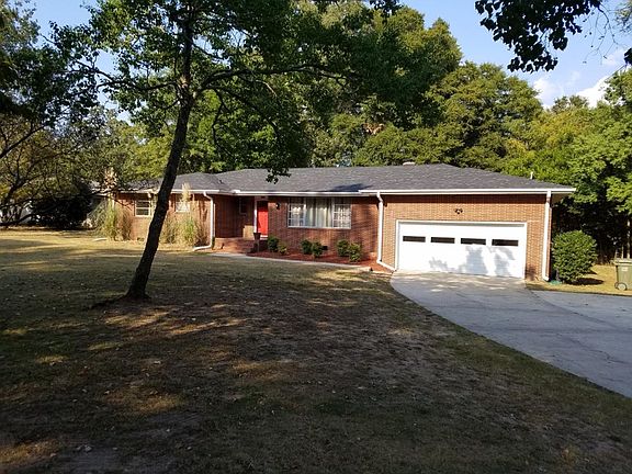 2nd image of 1014 Hitchcock Dr SW