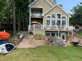 615 Old Trail Dr, Houghton Lake, MI 48629