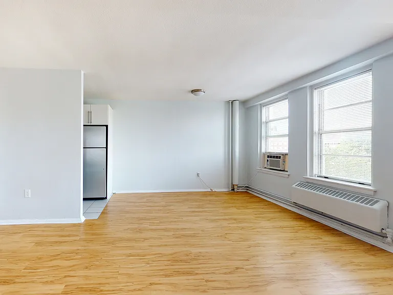 Dining/Living room
