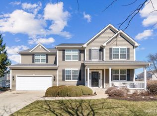 436 W Amberside Dr, Elgin, IL 60124