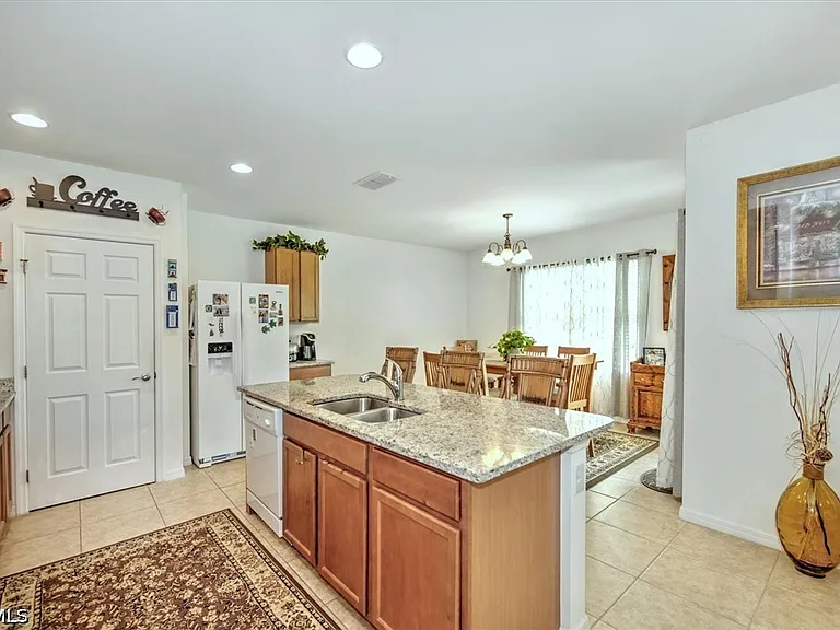 3200 Birch Tree Ln — Photo 17