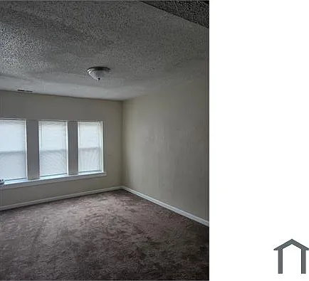 2505 E 28th St — Photo 3