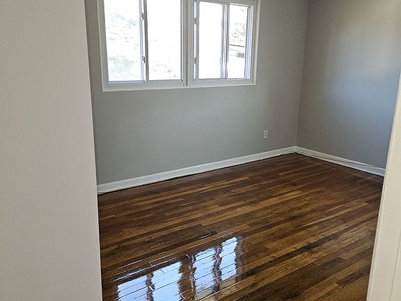 5th image of 32 Ridge Rd #32