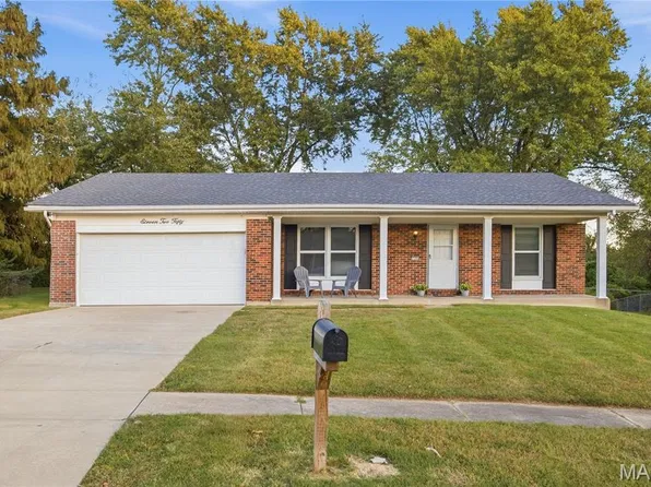 11250 Ashcroft Ln, Saint Louis, MO 63136