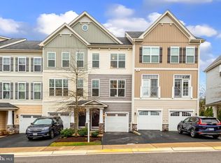 1597 Renate Dr, Woodbridge, VA 22192