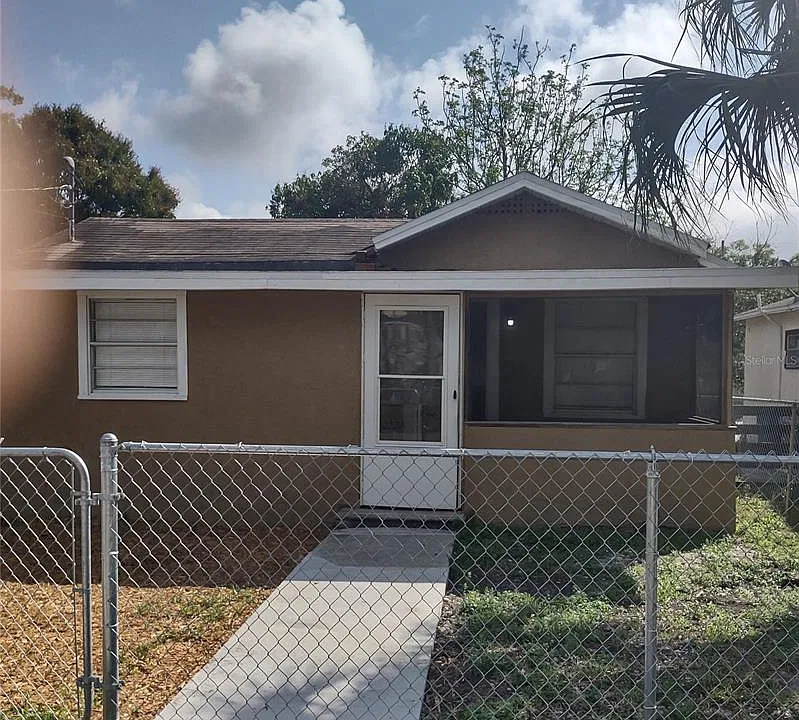 1407 Monroe Ave