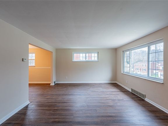 3rd image of 177 Poplar Ridge Dr