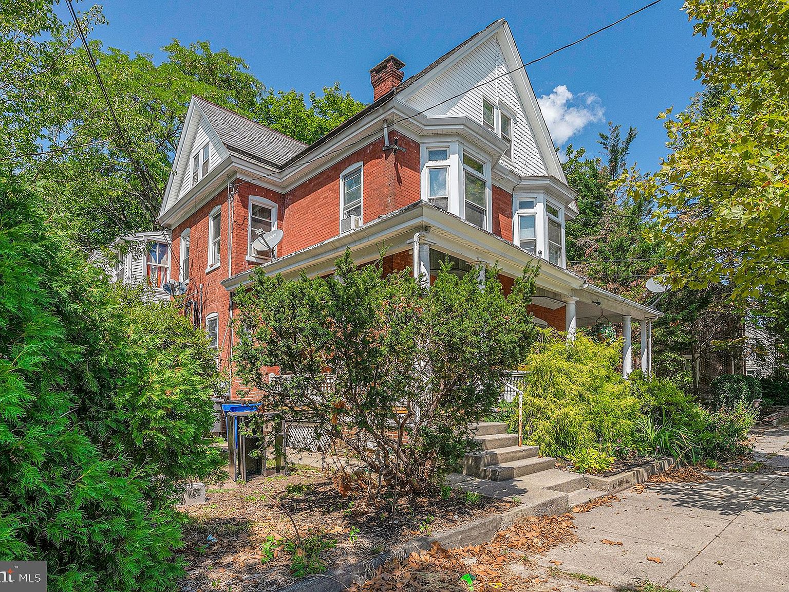 817 N Charlotte St, Pottstown, PA 19464 Zillow