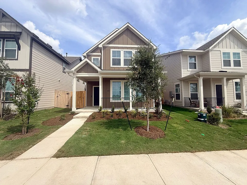 124 Hartson Dr